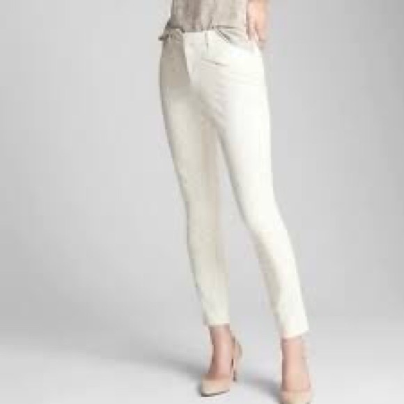 GAP Signature Skinny Ankle Pant in Ivory - Picture 2 of 7